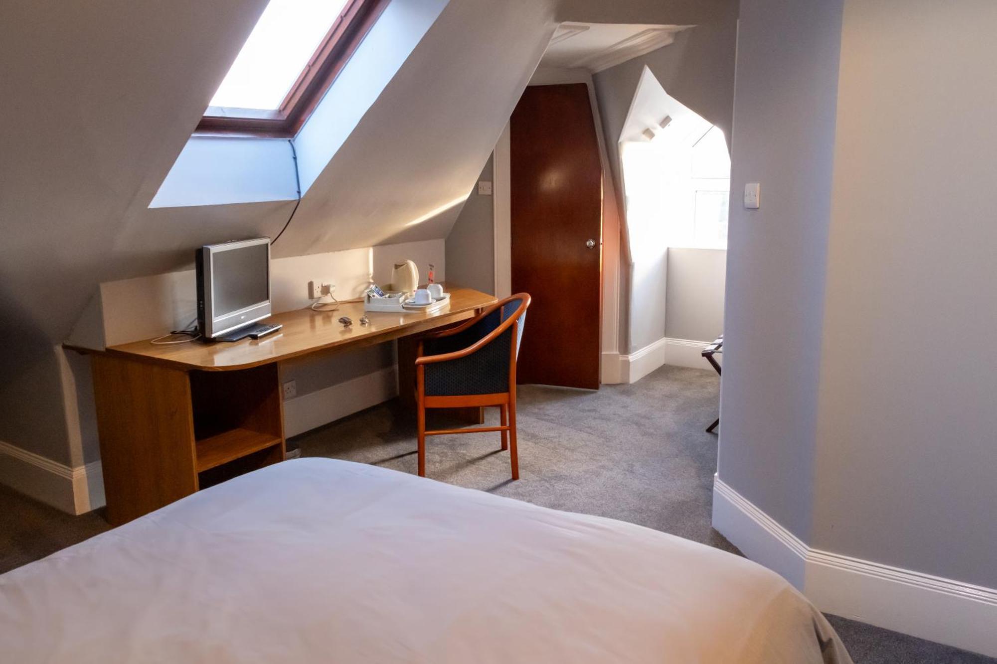 Station Hotel Ellon Eksteriør billede