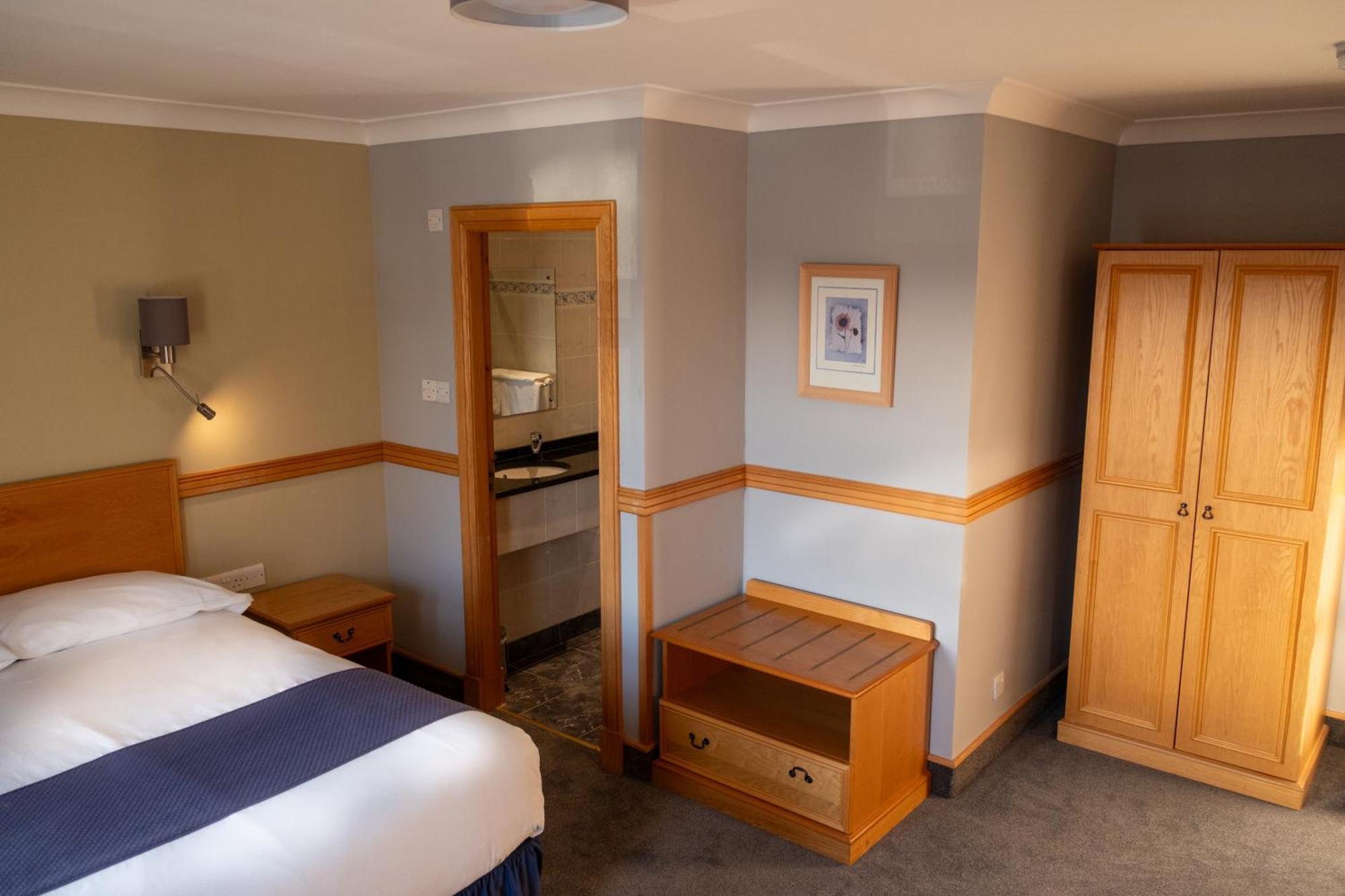 Station Hotel Ellon Eksteriør billede