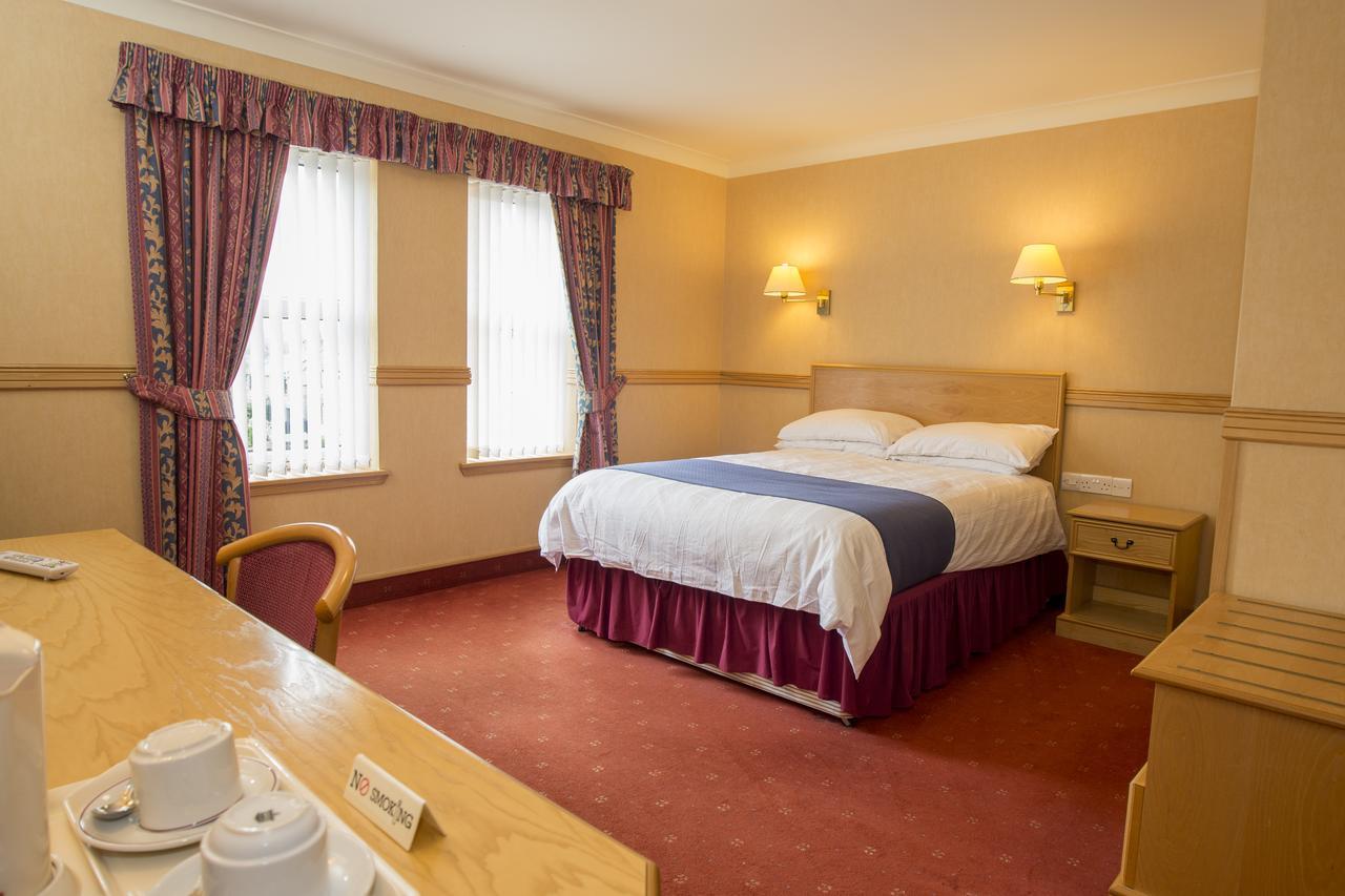 Station Hotel Ellon Eksteriør billede