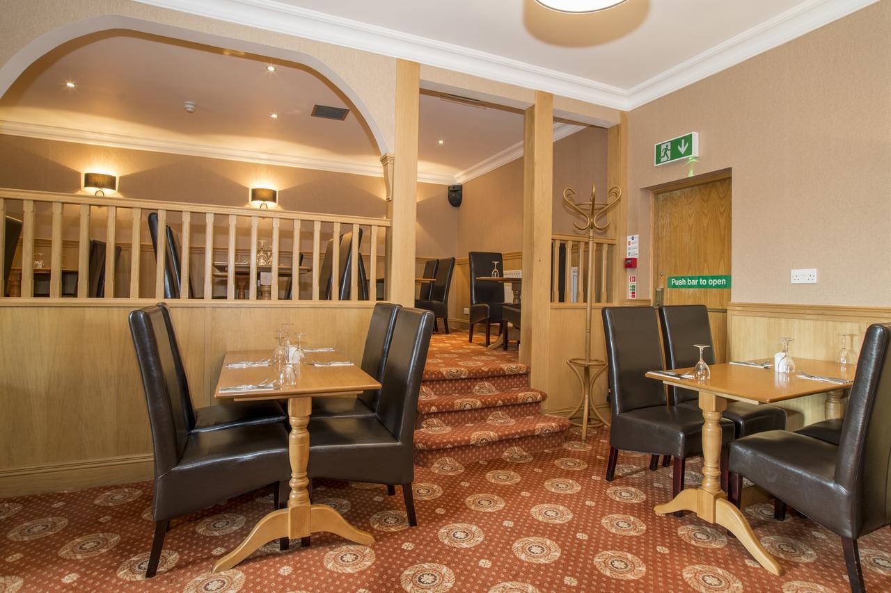 Station Hotel Ellon Eksteriør billede